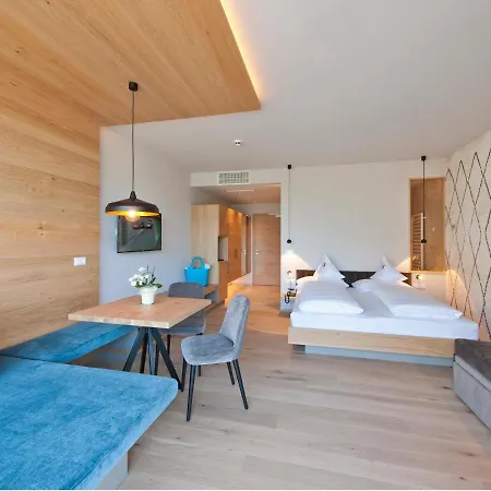 Hotel Schennerhof 3*
