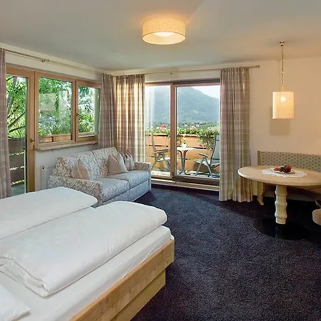 Hotel Schennerhof 3*