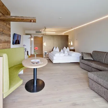 Отель Schennerhof 3*